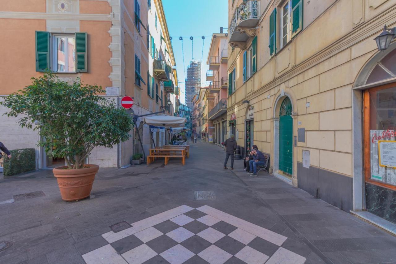 Casa Di Ale E Fra Comoda In Centro E A Pochi Passi Dalla Spiaggia ラッパロ エクステリア 写真