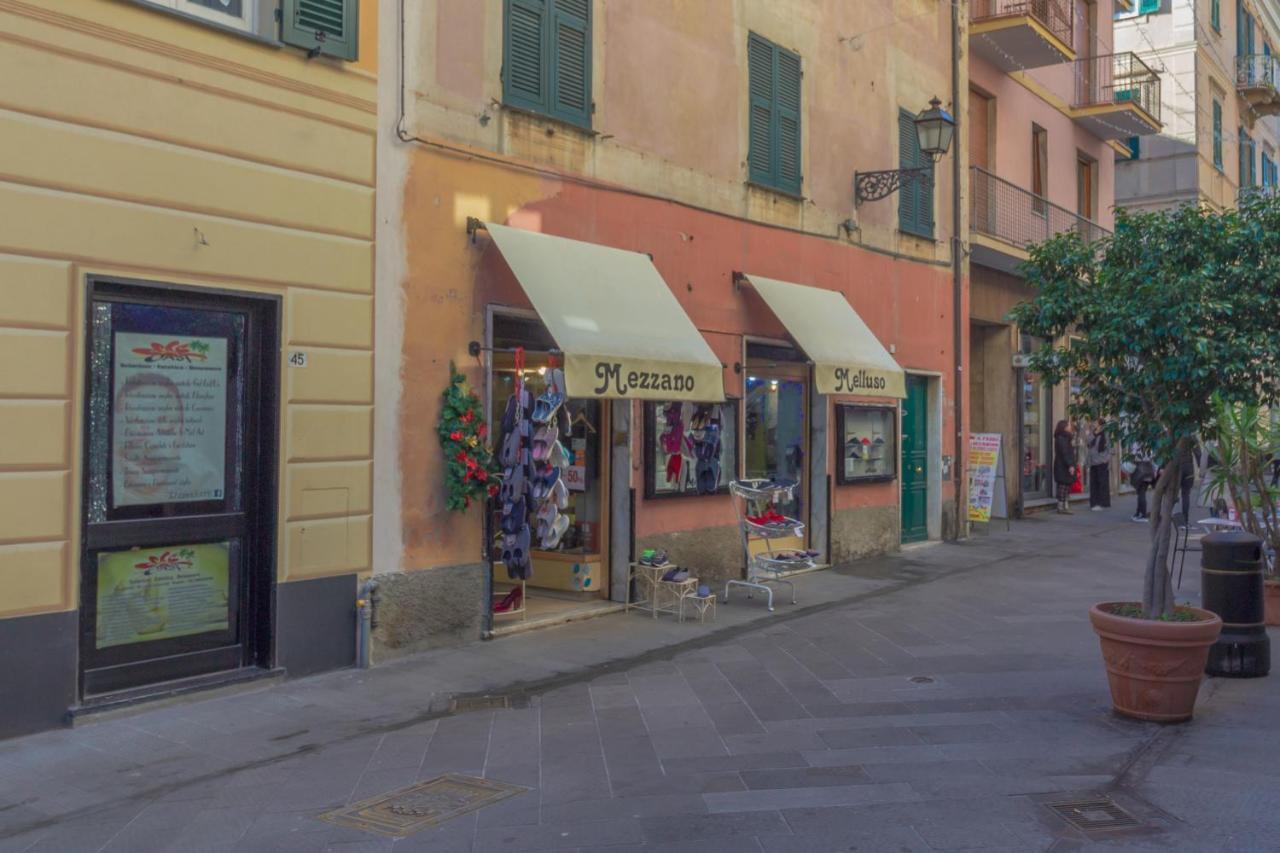 Casa Di Ale E Fra Comoda In Centro E A Pochi Passi Dalla Spiaggia ラッパロ エクステリア 写真
